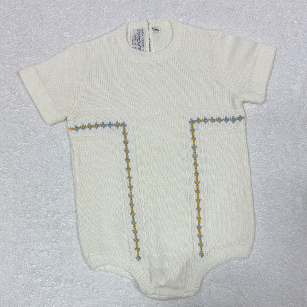 Lord & Taylor Cream Bodysuit Blue and Yellow Accents vintage 70’s acrylic knit